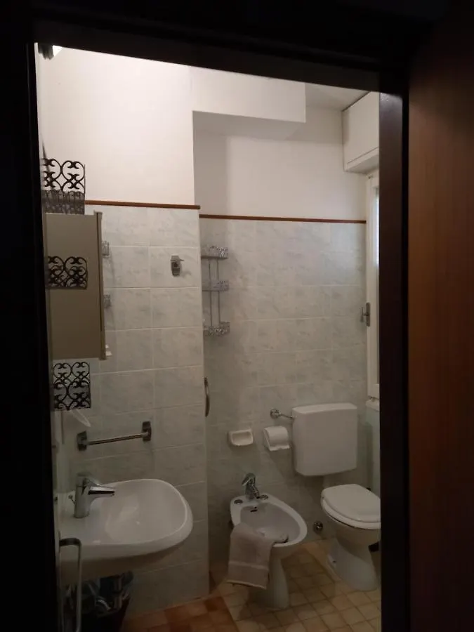 Hotel Luca Rimini 0*,  Italie