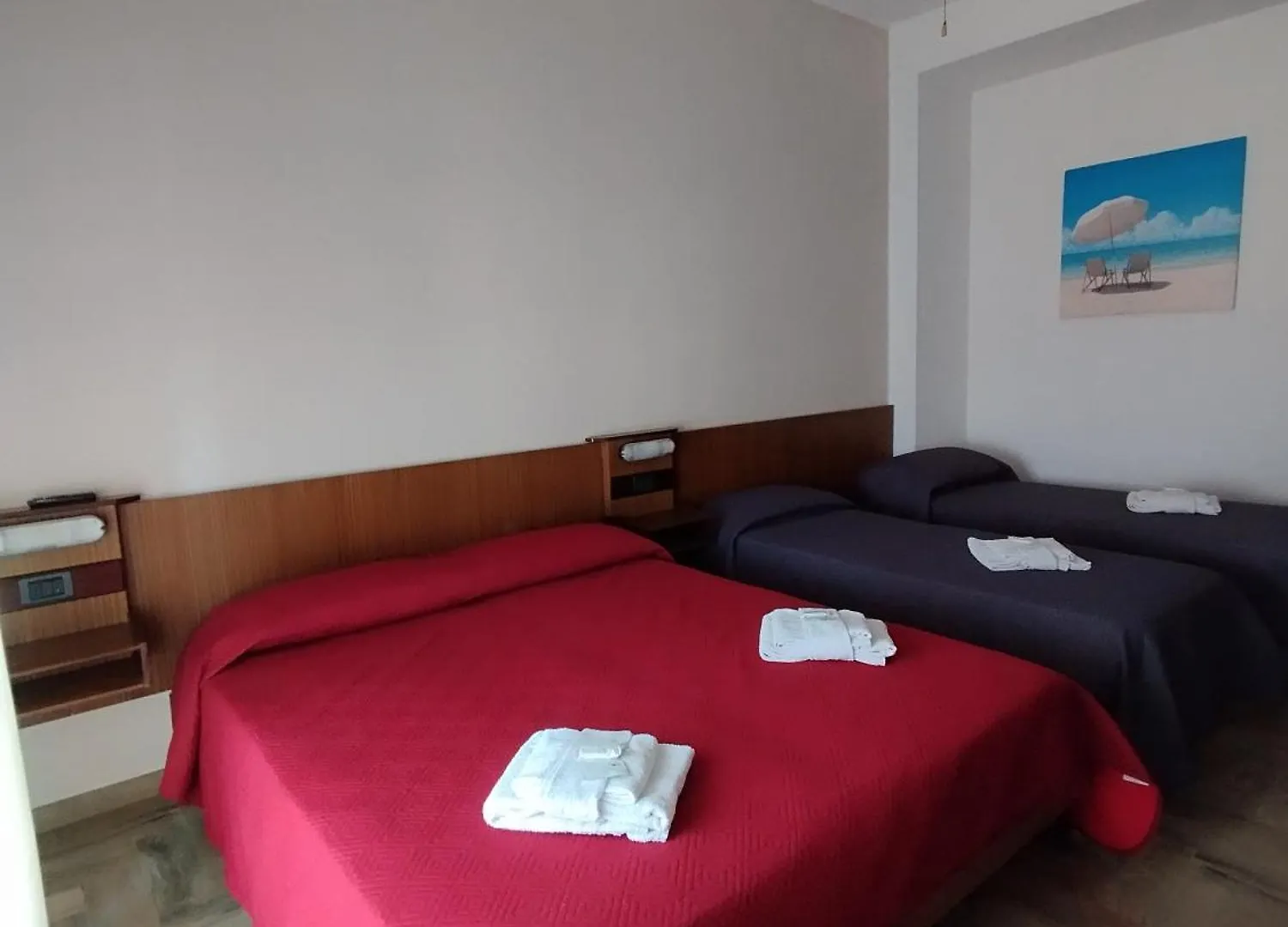 Hotel Luca Rimini 0*,  Italie